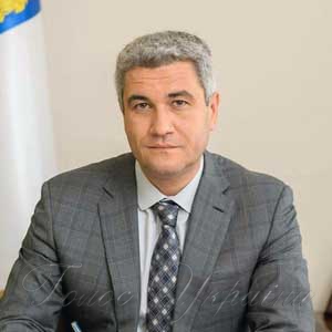 Треба менше обіцяти, а більше працювати