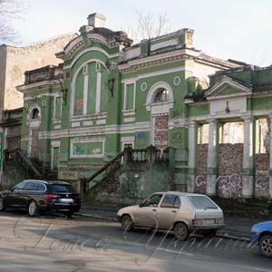Новосілля артисти Херсонської обласної філармонії чекатимуть два роки
