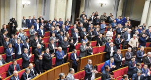 Найважливіше питання — затвердження  в Конституції курсу на членство в ЄС і НАТО