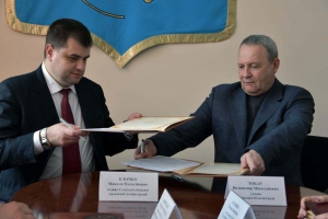 Крізь старе життя проростає нове