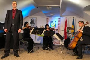 У Будапешті вшанували майданівців і загиблих на Донбасі