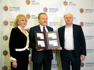 Нобелівський лауреат вважає себе українським ученим