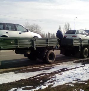 Машини податківців Херсонської області послужать армії