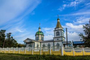 Віряни Свято-Миколаївського храму вирішили приєднатися до ПЦУ
