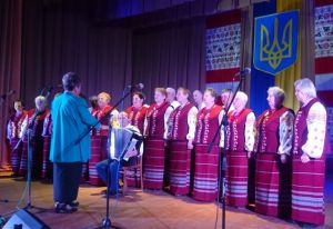 «Червона калина» дарує добрий настрій
