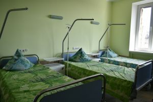 Долати тяжку недугу і стіни допомагають...