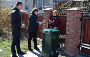 Сміттєві баки — безплатно