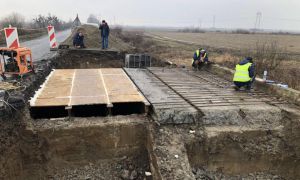 Розпочали ремонтувати мости на трасах міжнародного значення