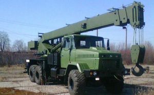 Запрацював  автокрановий завод