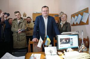 Чернівецький суд повернув відстороненого міською радою Олексія Каспрука на посаду