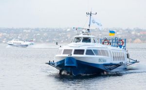 У пониззі Дніпра розпочав навігацію крилатий флот