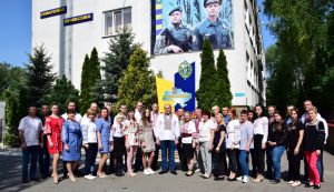 Гімнастерки залишили у шафах