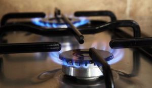 За «холодний» газ — «гарячі» ціни