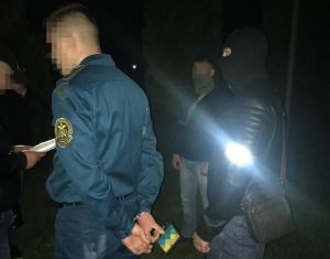 СБУ викрила на хабарах посадовця митного посту
