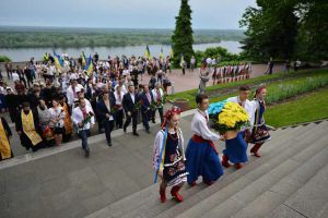 Вишили рушник Апостолу правди і любові