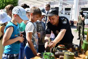 Подарунок від поліцейських