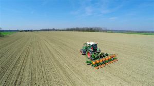 Весняну посівну кампанію завершено