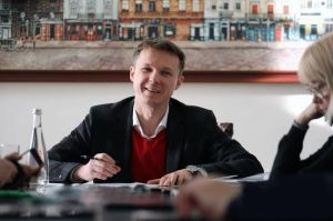 Хто стоїть за атаками?