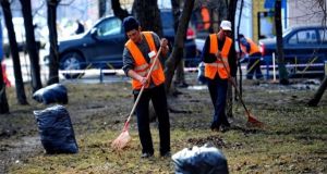 З аліментників Херсонської області зробили прибиральників