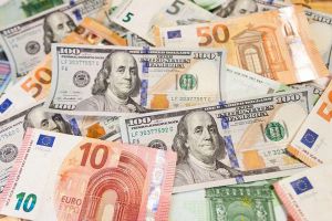 Нацбанк скасував обов’язковий продаж валютних надходжень