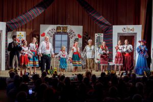 Бійцям покажуть «Сто тисяч»