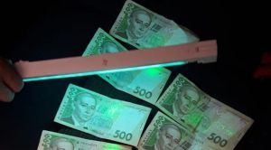 Керівник підрозділу ДФС продавав конфіденційну інформацію
