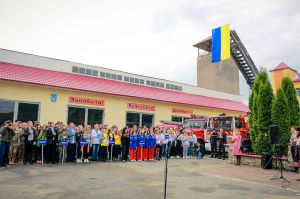 Гідно представили країну