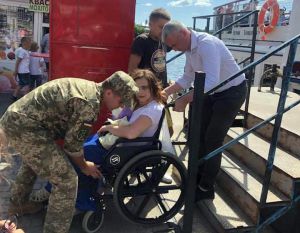 Для особливих жінок — подорож на катері й фотосесія
