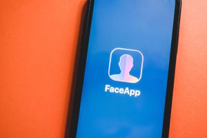 Американський сенатор закликає перевірити FaceApp щодо  загроз нацбезпеці
