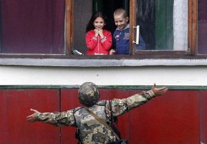 Луганщина. Вирви заросли травою, але пам’ять не гоїться…