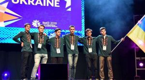 Юні математики повернулися з медалями