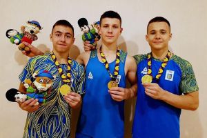 Медалі бакинського карбування