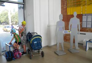 В Краматорську інсталяцією нагадали про трудове рабство