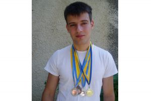 До п’єдесталів,  долаючи фізичні бар’єри