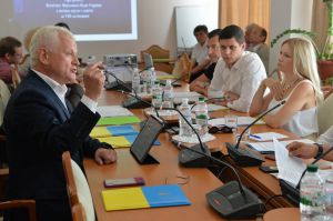 Народні депутати восьмого скликання завжди готові підставити плече 