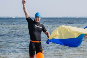Сильні й витривалі до Джарилгача допливли
