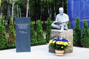 СумДУ вшанував студентів-патріотів
