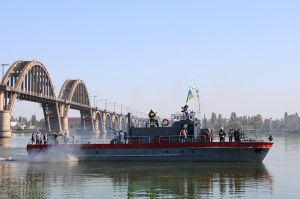 Незважаючи на поважний вік, виконує бойові завдання