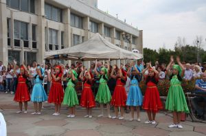 У Рубіжному співали, танцювали та пригощали національними стравами