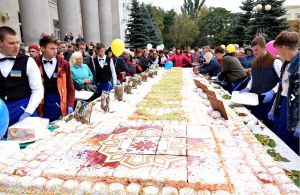 Кропивницький привітали і нагородили кращих