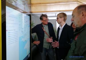 У Херсоні в аеропорту відкрили сенсорний інформаційний центр