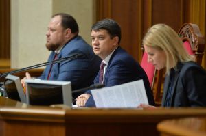 Маючи будь-які суперечки всередині держави, на зовнішньому фронті країна має бути єдиною