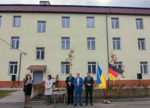 У Кам’янському відкрили багатоповерхівку для переселенців