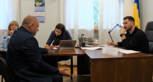 Аграрні проблеми і земельні відносини