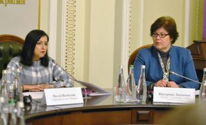 Кожна дівчина може стати лідером