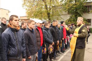 Призовники Полтавщини до війська вирушили з напуттям від учасників АТО