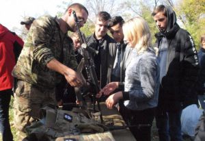 На Донеччині вчилися військової справи