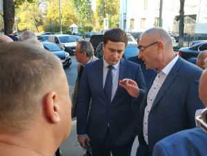 Довкола впровадження ринку землі