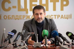 Очільник Луганщини розвінчав фейки щодо розведення сил