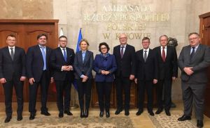 Ми прагнемо розвивати рівноправні та добросусідські відносини зі своїми західними сусідами